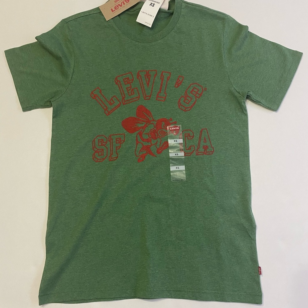 Levi’s San Francisco California Wasp Graphic Tee